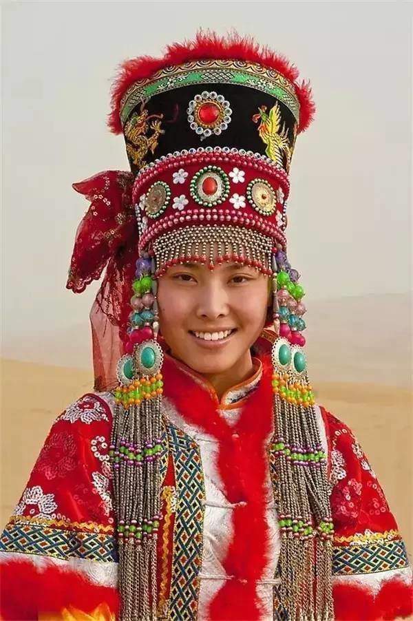 Монголия женщины, красота, невероятное, традиционный костюм, украшения, фото