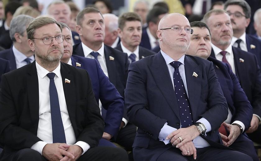 Путин и ветераны политической сцены: функционеров Матвиенко в СФ меняют на людей Путина Путин и ветераны политической сцены: функционеров Матвиенко в СФ меняют на людей Путина россия