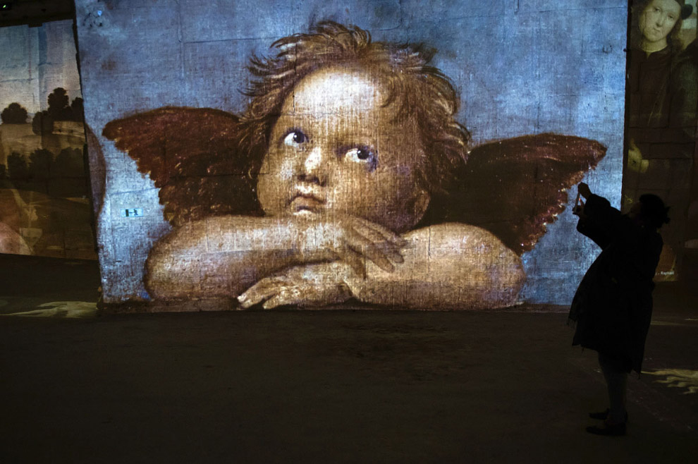 Экскурсия в каменоломни Карьер Огней на юге Франции 