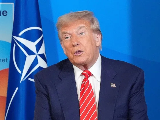 Трамп анонсировал разговор с Путиным по Украинеа