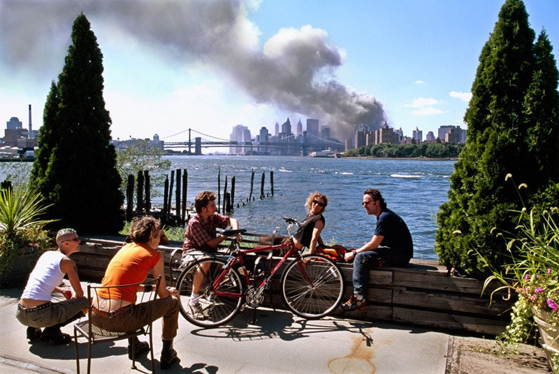 Когда вечеринка неожиданно прервалась, 11 сентября 2001 года, США история, люди, фотографии