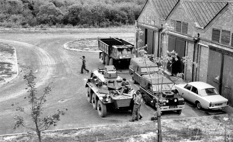 Грозный и смешной. Британский колёсный бронетранспортёр Saracen FV603 оружие