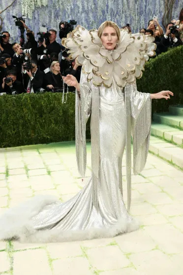 Met Gala — 2026: Джиджи Хадид, Аманда Сейфрид, Зои Кравиц, Оливия Уайлд на красной дорожке Images, Саттон, Джекман, костюма, Броуди, Метрополитенмузее, ХемингуэйСара, Джорджина, СториРозеЭдриан, ПиджонКоннор, ПиджонСара, ФостерСэм, СмитДрю, СмитСэм, РотРанее, ФостерХью, КристиХью, КристиГвендолин, УайлдГвендолин, УайлдОливия