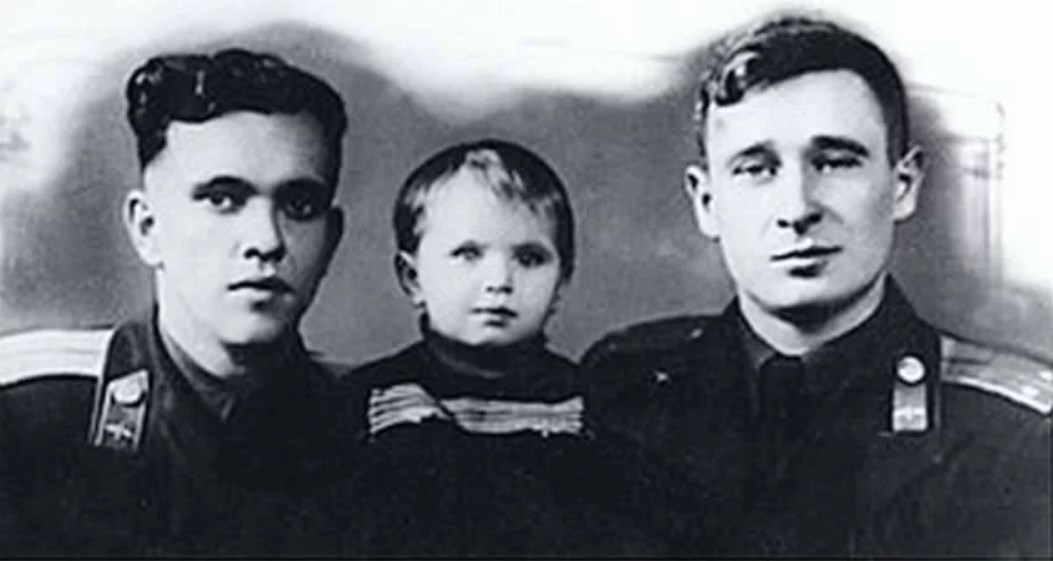 «Пускай мы погибнем, но город спасем!…» «Пускай мы погибнем, но город спасем!…»