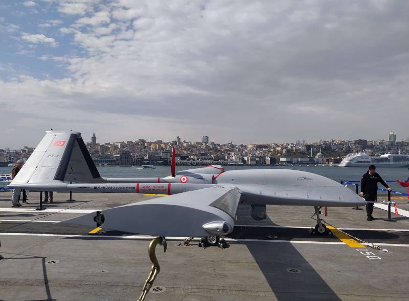 «Флагман Эрдогана» в Стамбуле вмф