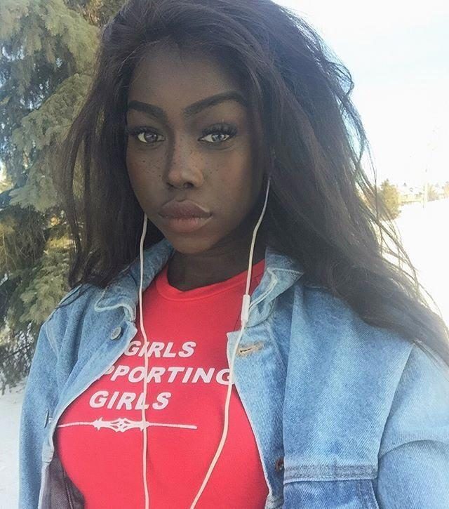 20 людей с удивительной внешностью, от взгляда на которых вы скажите «Вау!» 20 людей с удивительной внешностью, от взгляда на которых вы скажите «Вау!»