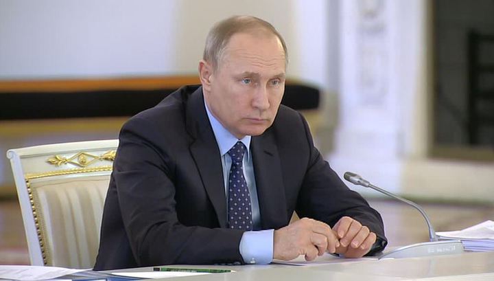 Путин надеется, что общество само выработает морально-этические принципы