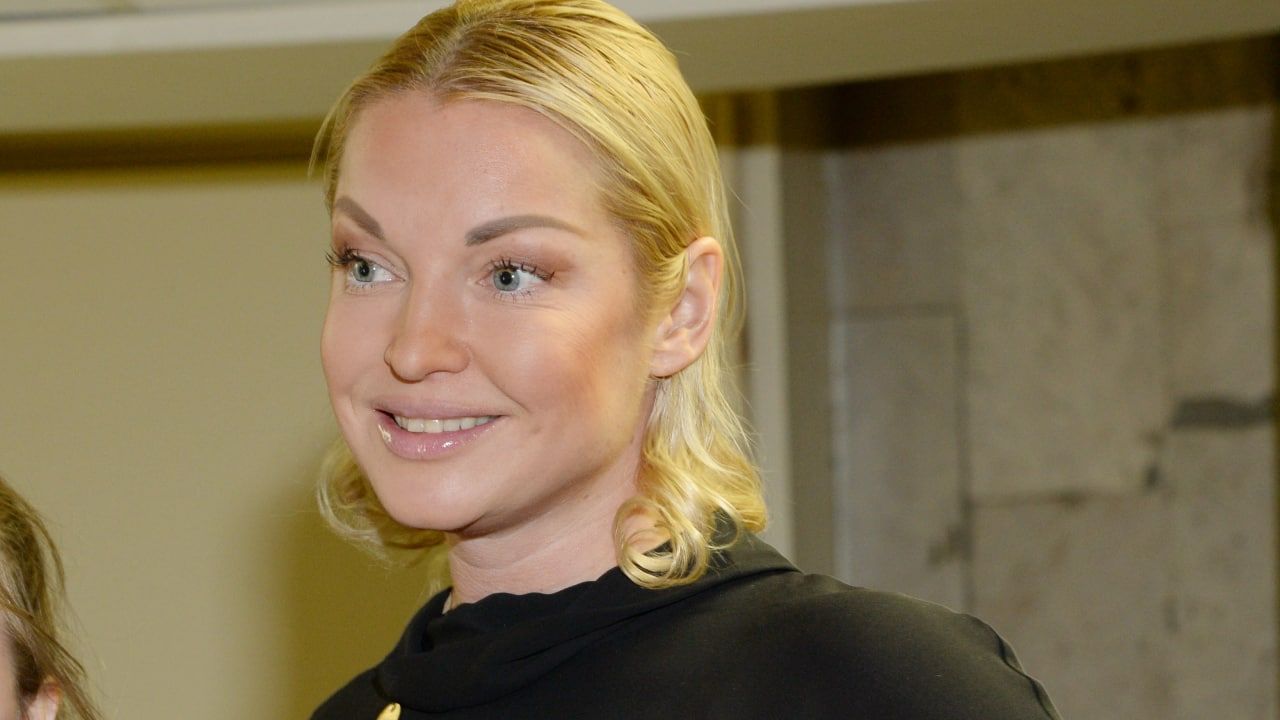 Волочкова ответила на нападки ненавистников словами Раневской Шоу-бизнес