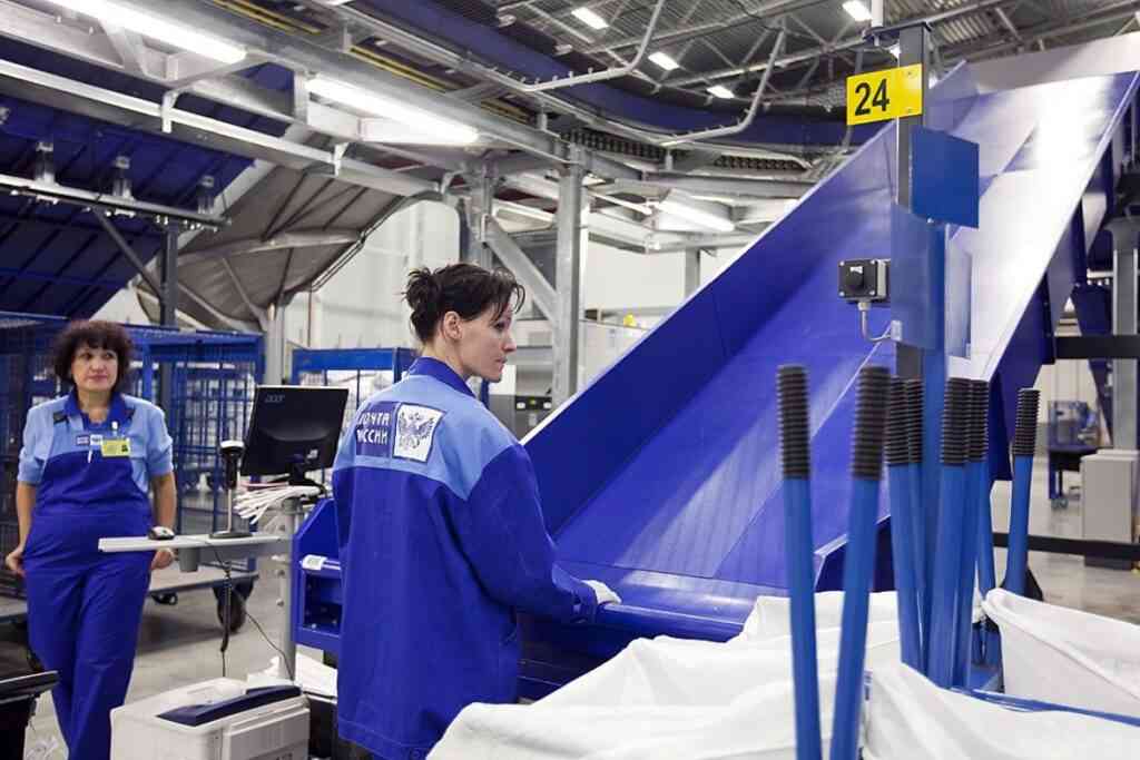 Готов план спасения «Почты России»: маркетплейсы обяжут открывать там ПВЗ