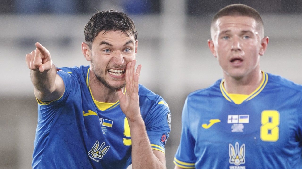 Автогол Ярмоленко вывел сборную Уэльса вперед в матче с Украиной