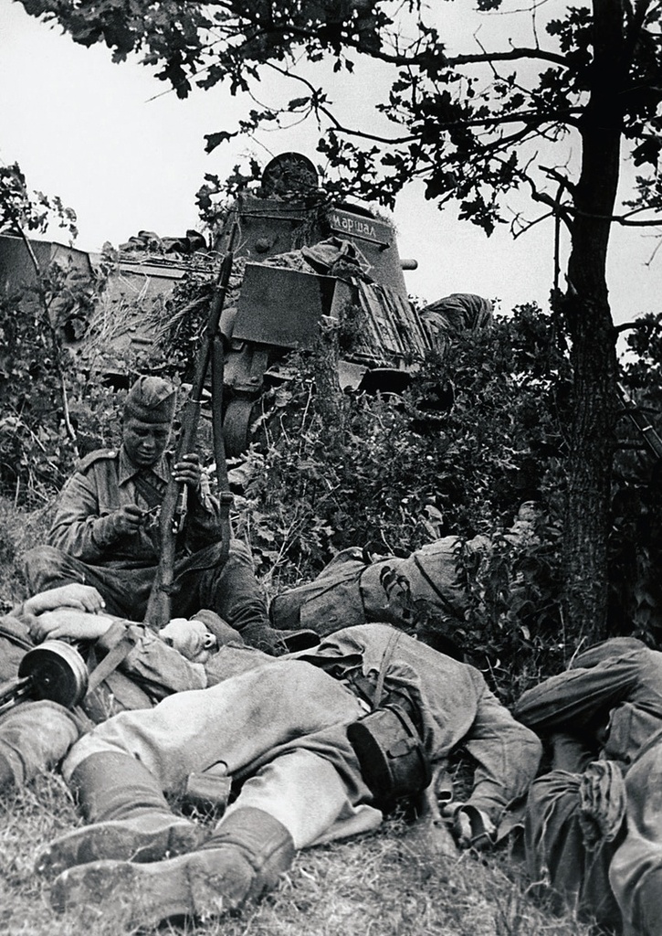 Душераздирающие фотографии военных лет.