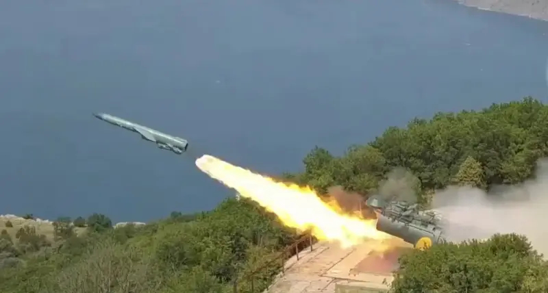 ракетные беспилотники. беспилотник гром кронштадт. бпла орион 2022. бпла орион с вооружением. бпла орион 3.