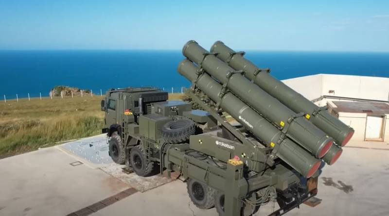 Турция провела испытания новой противокорабельной ракеты Atmaca с берегового ракетного комплекса оружие