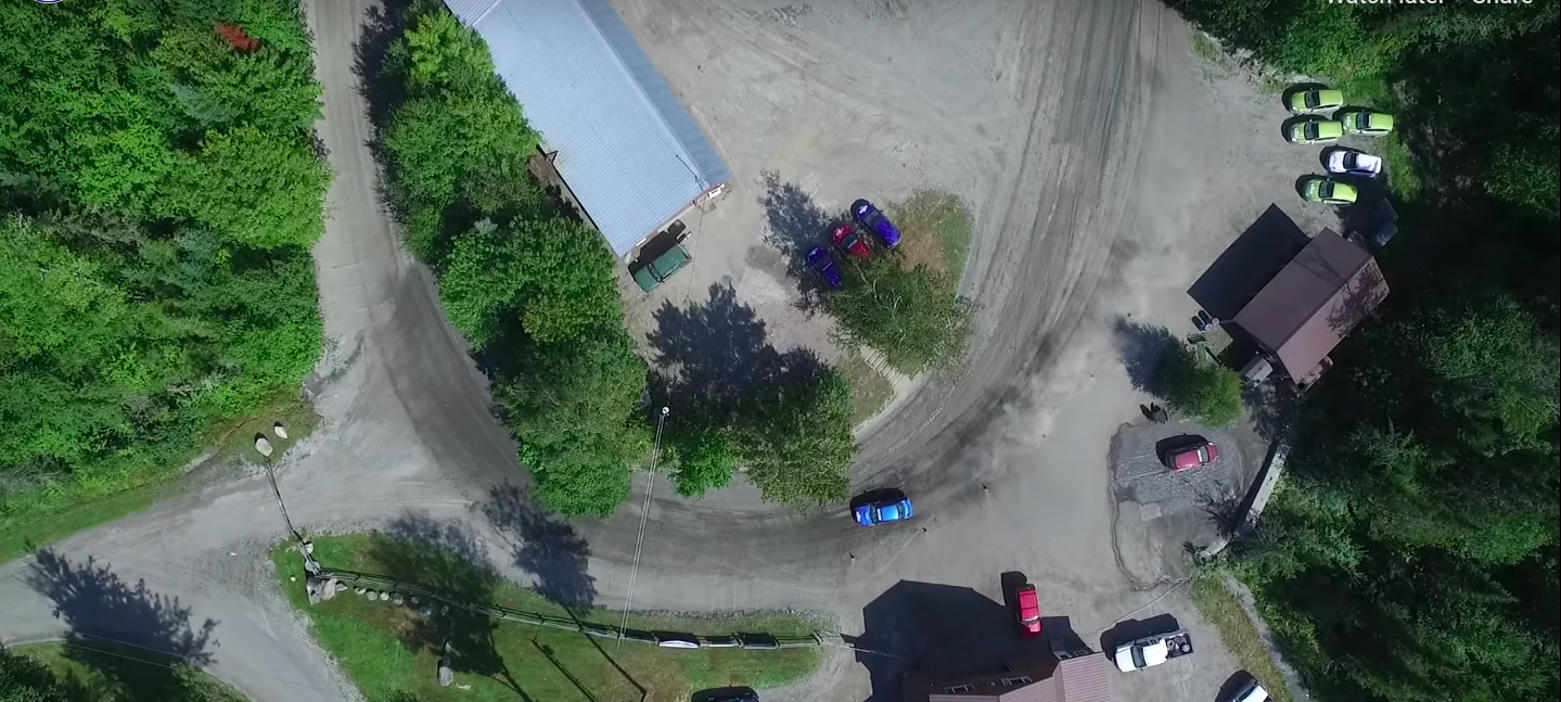 Как проезжать «слепые» повороты: учимся у профессионала проходить их правильно