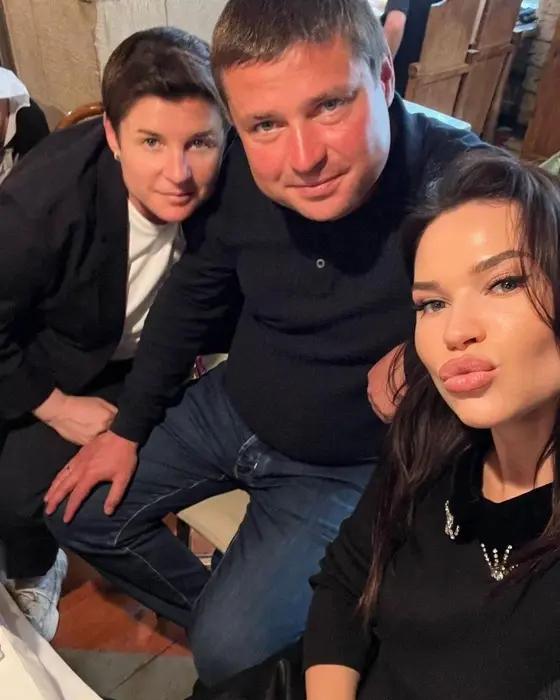 Как выглядит девушка Сергея Бурунова, из-за которой актер похудел на 14 кг Сергей, Екатерина, актер, Павла, девушке, очень, появился, объяснил, Бурунов, после, только, компания, одном, абьюзивные, Екатерины, почти, Москву, встречается, переехала, братом