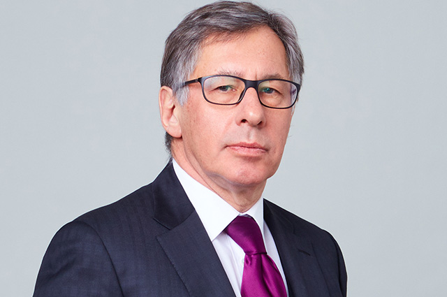 Суд в Великобритании разрешил Петру Авену тратить деньги с замороженных  из-за санкций счетов на "основные нужды"