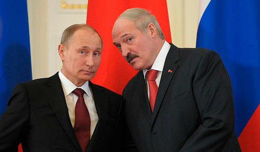 Сегодня в Минске президент Белоруссии Лукашенко выступил с рядом заявлений. После того как 24 июня Александр Григорьевич выступил в роли миротворца, общественность ждала и его комментариев по ситуации.-2