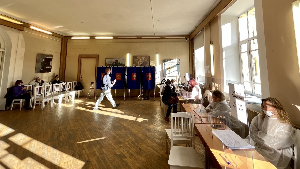 Глава Ульяновской области проголосовал на выборах в Госдуму