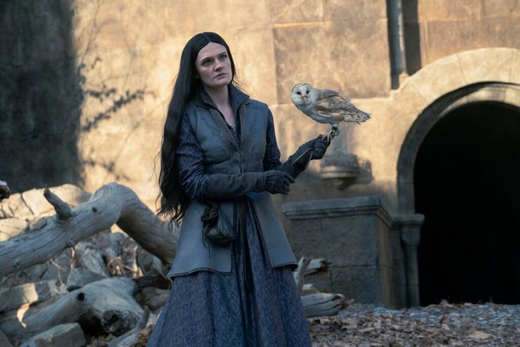 Gayle Rankin as Alys Rivers holding an owl.