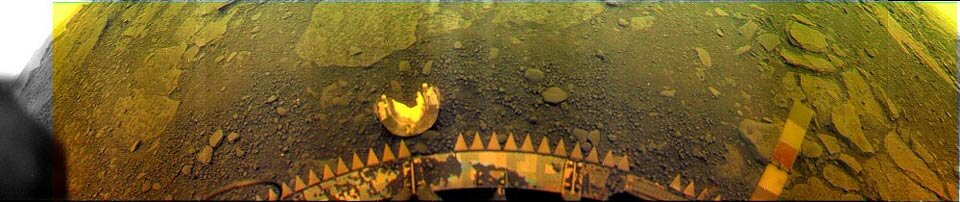 Цветная панорама поверхности планеты, переданная с борта «Венеры-14»
mentallandscape.com