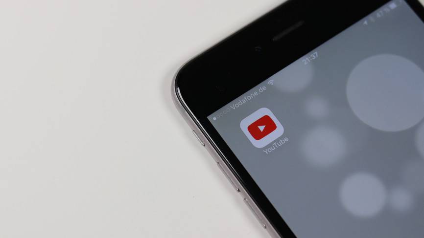 РКН может ввести санкции против YouTube из-за блокировки российских каналов Общество
