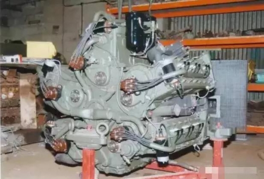 Вы не поверите, но у двигателей бывает от 1 до 64 цилиндров авто и мото,автоновости