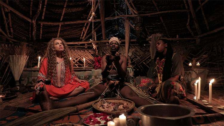 Выжившая: Наташа Королева отправилась на экзотический остров для съемок в новом экстремальном шоу "Племя" Кино,Телешоу