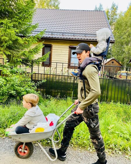 Елизавета Боярская и Максим Матвеев отметили день рождения старшего сына: редкое общее фото Елизавета Боярская и Максим Матвеев отметили день рождения старшего сына: редкое общее фото Дети,Дети знаменитостей