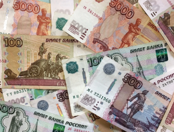 Житель Ялты обманул своих знакомых на 200 млн рублей