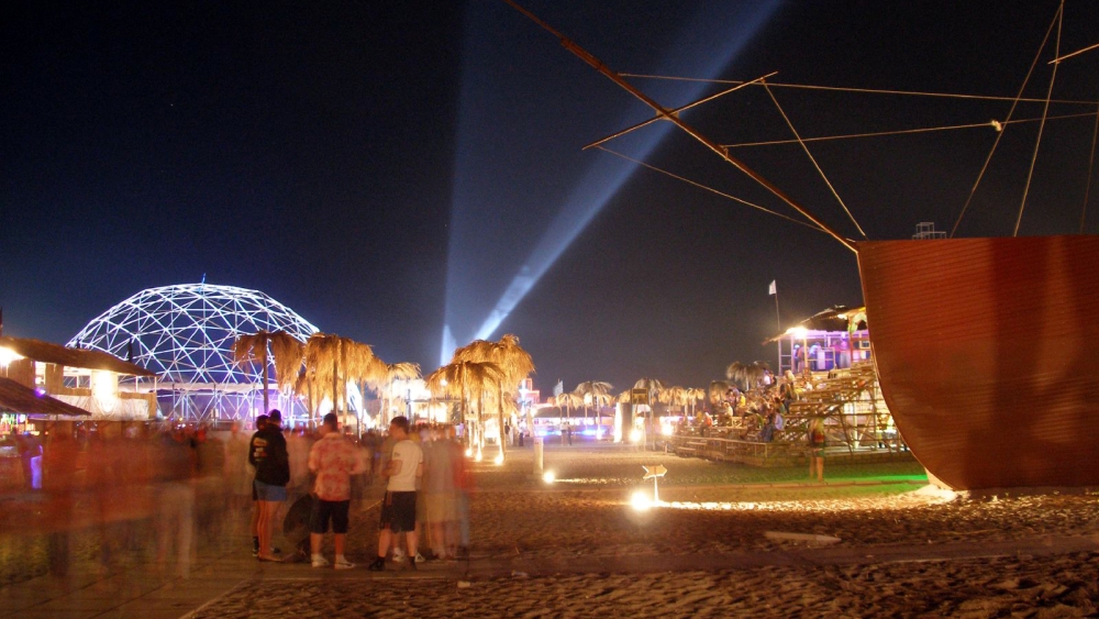 В Крыму из-за нарушения антиковидных мер полиция закрыла фестиваль Z.CITY