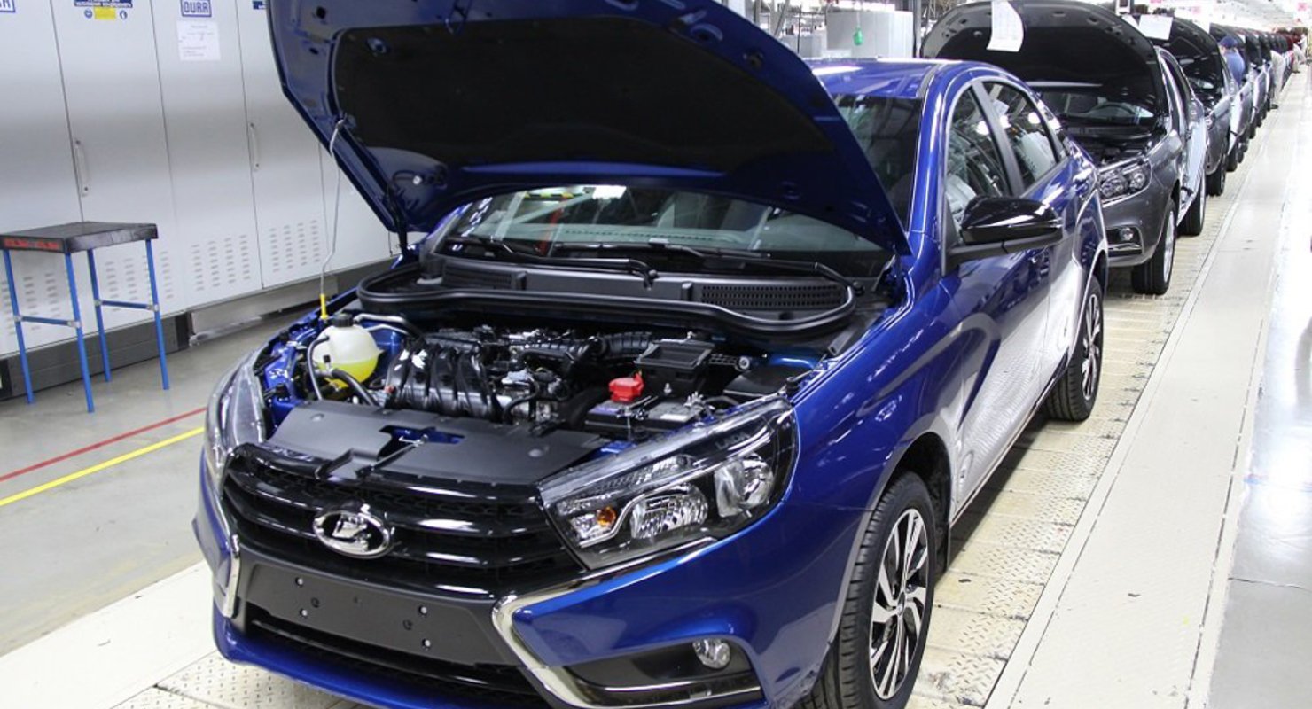 Выпуск легковых машин вырос на 41% за 4 месяца 2021 года