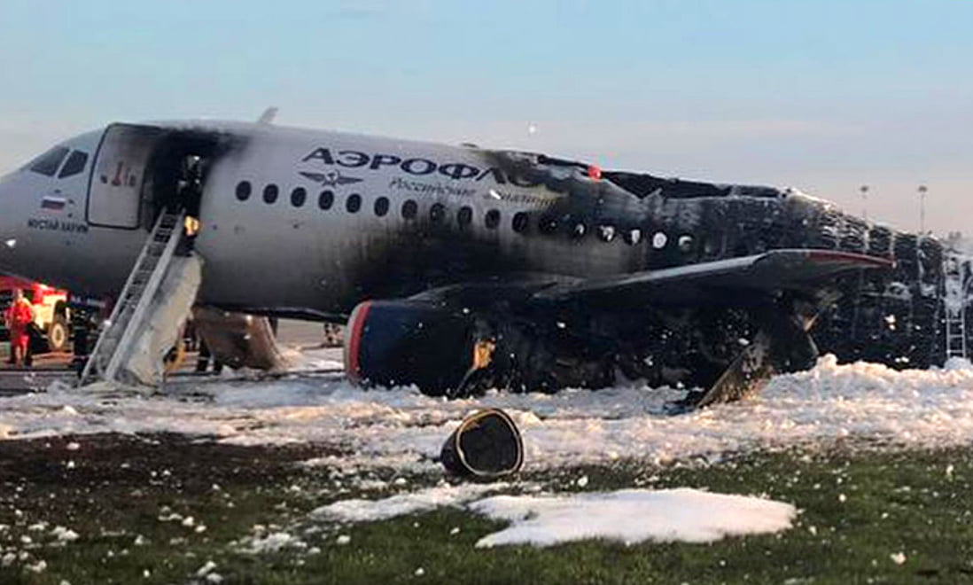 Катастрофа ssj 100 в шереметьево фото