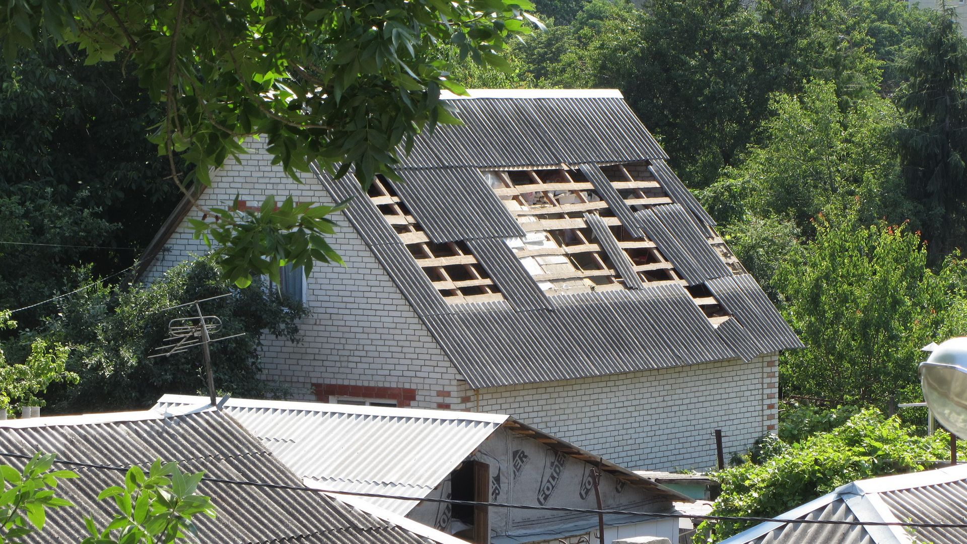 Ещё один повреждённый частный дом. Белгород, 03.07.2022 г.