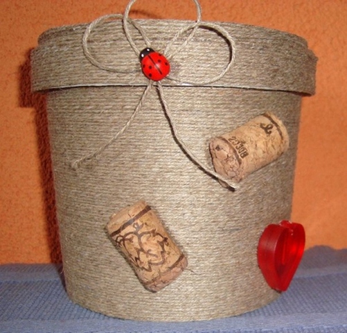 Поделки из майонезных ведерок