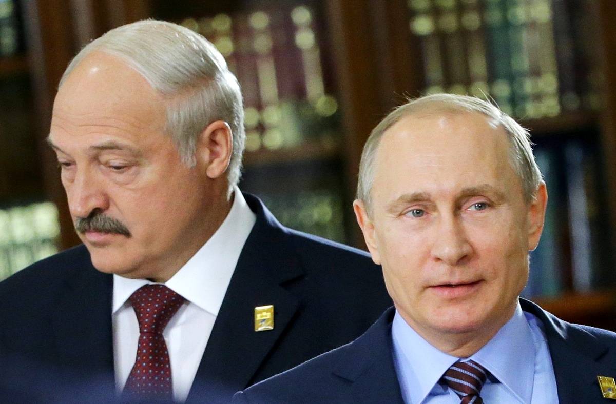 Хитрая игра батьки: Лукашенко опять заблудился между Россией и Европой