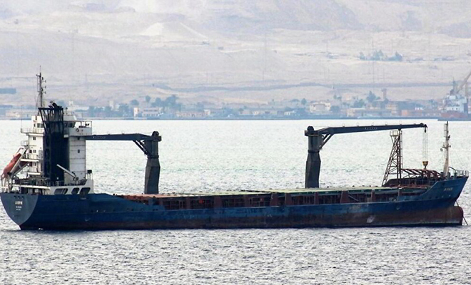 Сирийского моряка оставили охранять судно и забыли. Он провел на борту четыре года в полном одиночестве