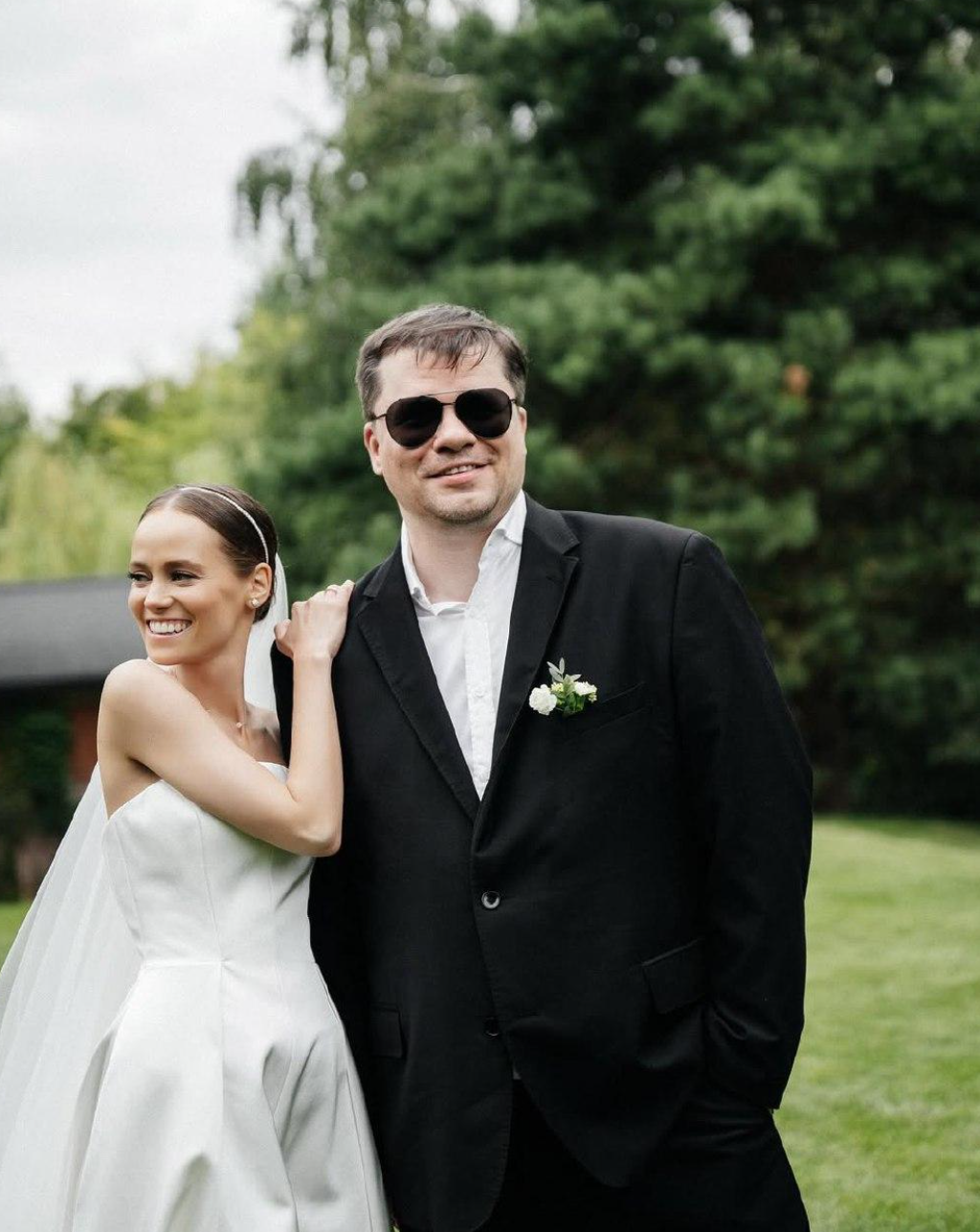 Жена Гарика Харламова Екатерина Ковальчук отреагировала на слухи о своей беременности awards,радиостанция,comedy club,format-article,noindex,Азамат Мусагалиев,алексей новацкий,Гарик Харламов,Денис Дорохов,Екатерина Ковальчук,Знаменитости,Кристина Асмус,Тимур Батрутдинов,ТНТ,Юлия Лещенко