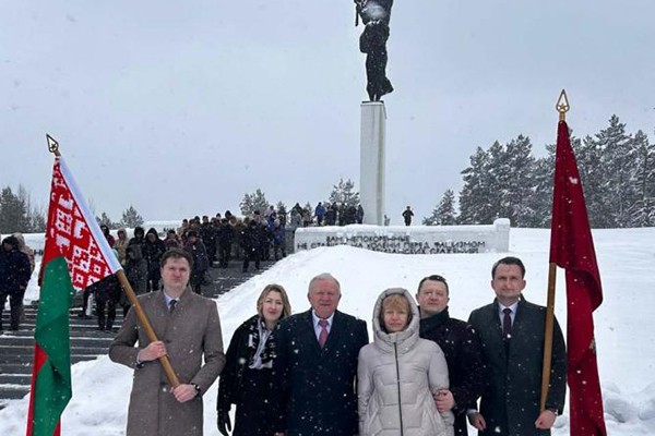 Делегация Могилевской области поучаствовала в мероприятиях Дня партизанской славы в Ленинградской области.