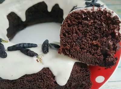 Шоколадный пирог с жимолостью Шоколадный пирог с жимолостью кулинария,сладкая выпечка