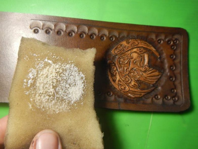 Маленькая кожаная сумочка на пояс кожаная сумочка