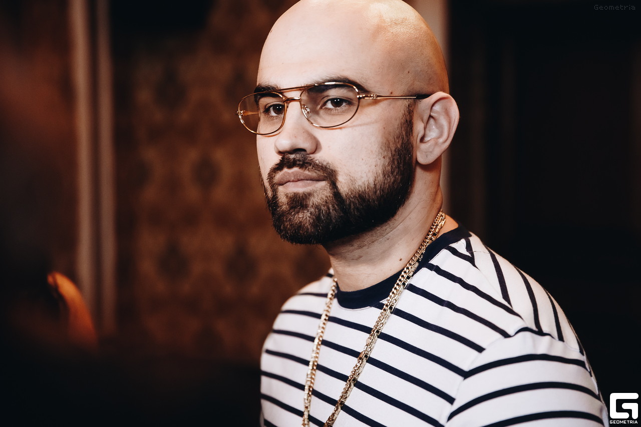 У солиста группы ArtikAsti родился второй ребёнок