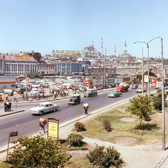 Стамбул — город красок: цветные снимки уличной жизни 70-х годов города,заграница,мир,поездка,путешествия,туризм,турист