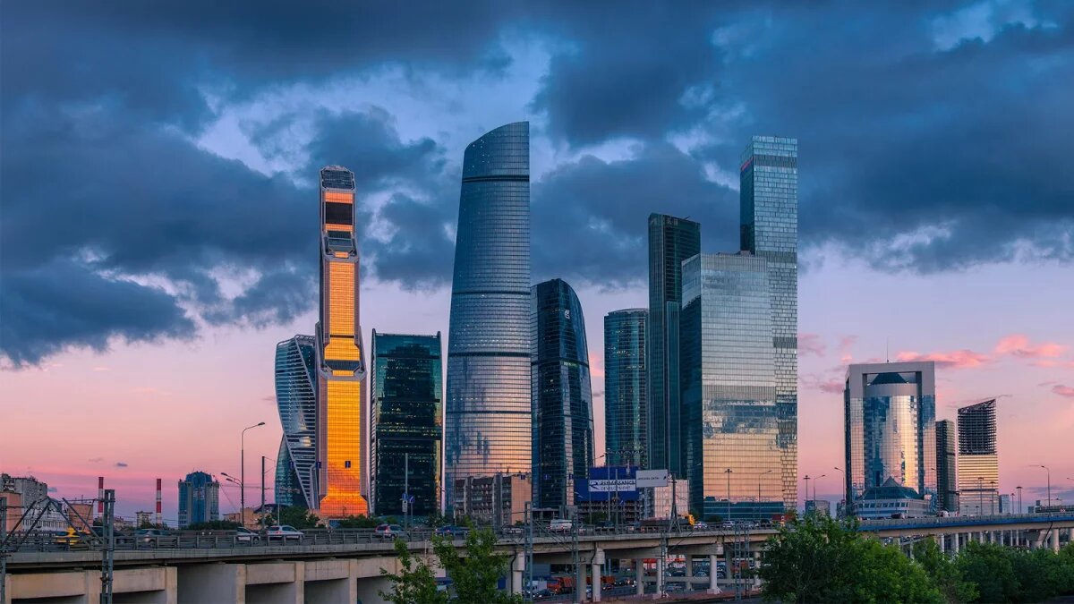 Небоскрёбы за миллиарды: кому принадлежат башни в Москва-Сити?