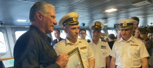 Журналист CNN удивлен свободным доступом жителей Кубы на борт «Адмирала Горшкова»