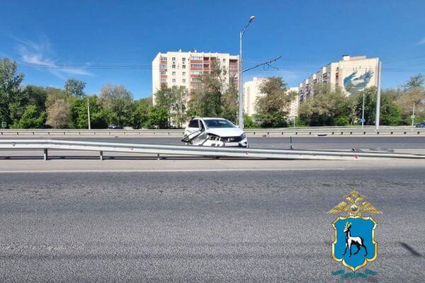 Три человека пострадали в Самаре в столкновении двух авто на улице Казачьей