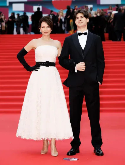 Елизавета Боярская, Кристина Асмус, Павел Прилучный и Зепюр Брутян, Валерия Гай Германика с дочерью и Юлия Хлынина на закрытии ММКФ-2026 фильм, получил, Прилучный, режиссёра, Екатерина, Климова, сыном, номинации, Германика, режиссёр, дочерью, Зепюр, Волкова, награду, актриса, кинематографист, БоярскаяЕлизавета, Екамасова, Дарья, конкурса