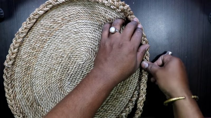 Простая и нужная вещица из джутового шпагата и мешковины декор,домашний очаг,,рукоделие,своими руками,умелые руки