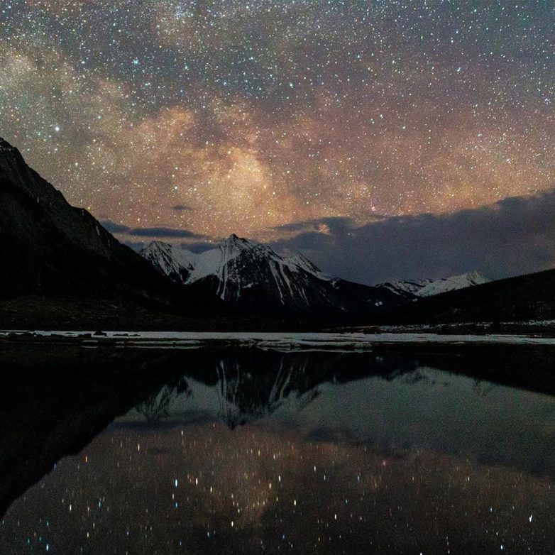 Мир под звёздами Мир под звёздами звезды,мир