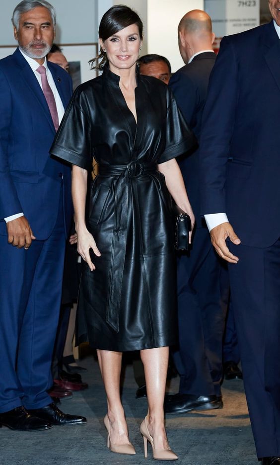 Что носить осенью 2019: кожа – главный тренд сезона мода,мода и красота,модные образы,модные тенденции,одежда и аксессуары