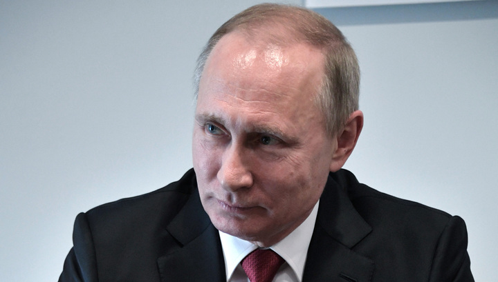 Путин: Россия с симпатией относится к Трампу